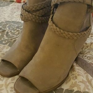 Madden girl wedge bootie